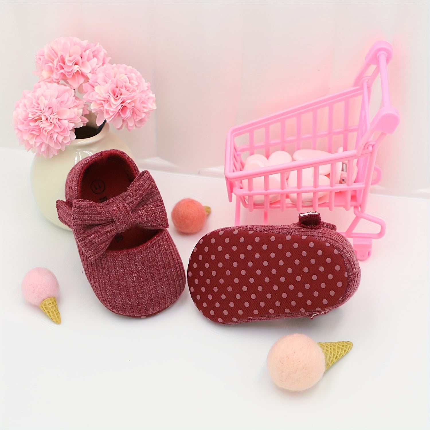 Chaqqonlik bilan bolalar va kichkina bolalar uchun poyabzal, engil, sirg‘alishga qarshi qattiq taglik, dumaloq barmoqli, geometrik naqsh, bahor va kuz uchun oson yopilish