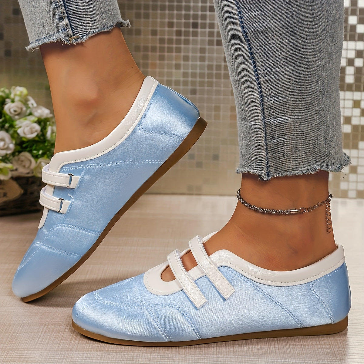 Women's Light Blue Retro Mary Jane Ballet Flats with Adjustable Straps