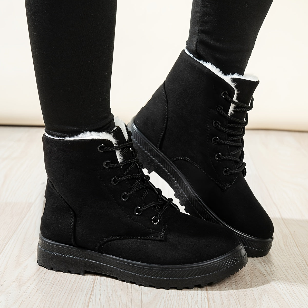 Women's Short Plush Lined Casual Lace Up Winter Ankle Boots