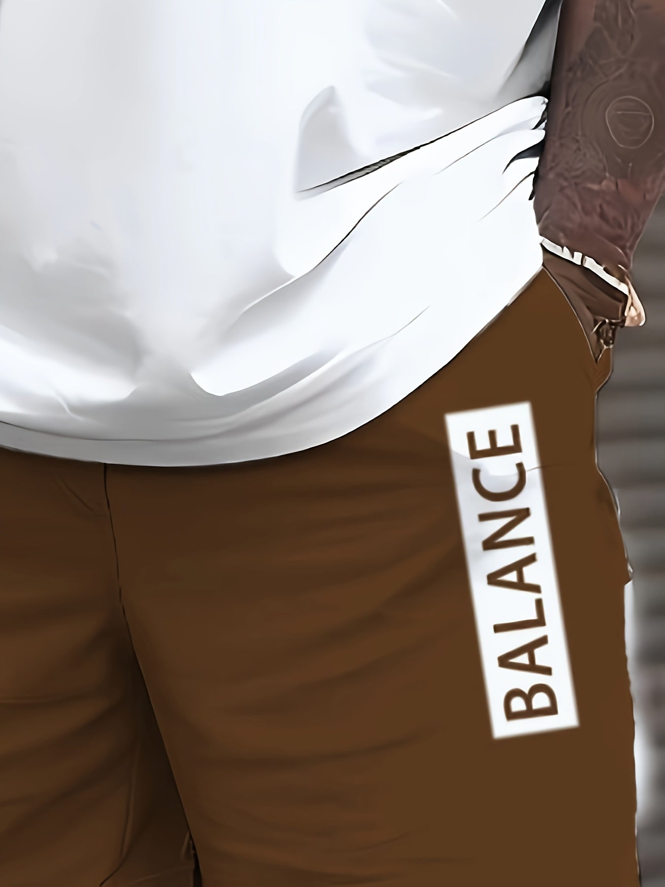 Yoz va bahor uchun erkaklar uchun rang-barang naqshli ikki qismli kostyum, sport uchun sviter va sport shimlari to'plami.