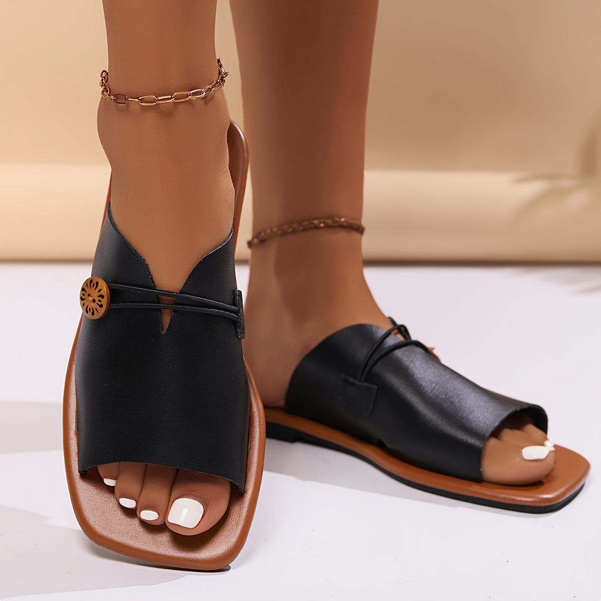 Women's Flat Square Toe Sandals with Two-Tone Retro Design for Summer