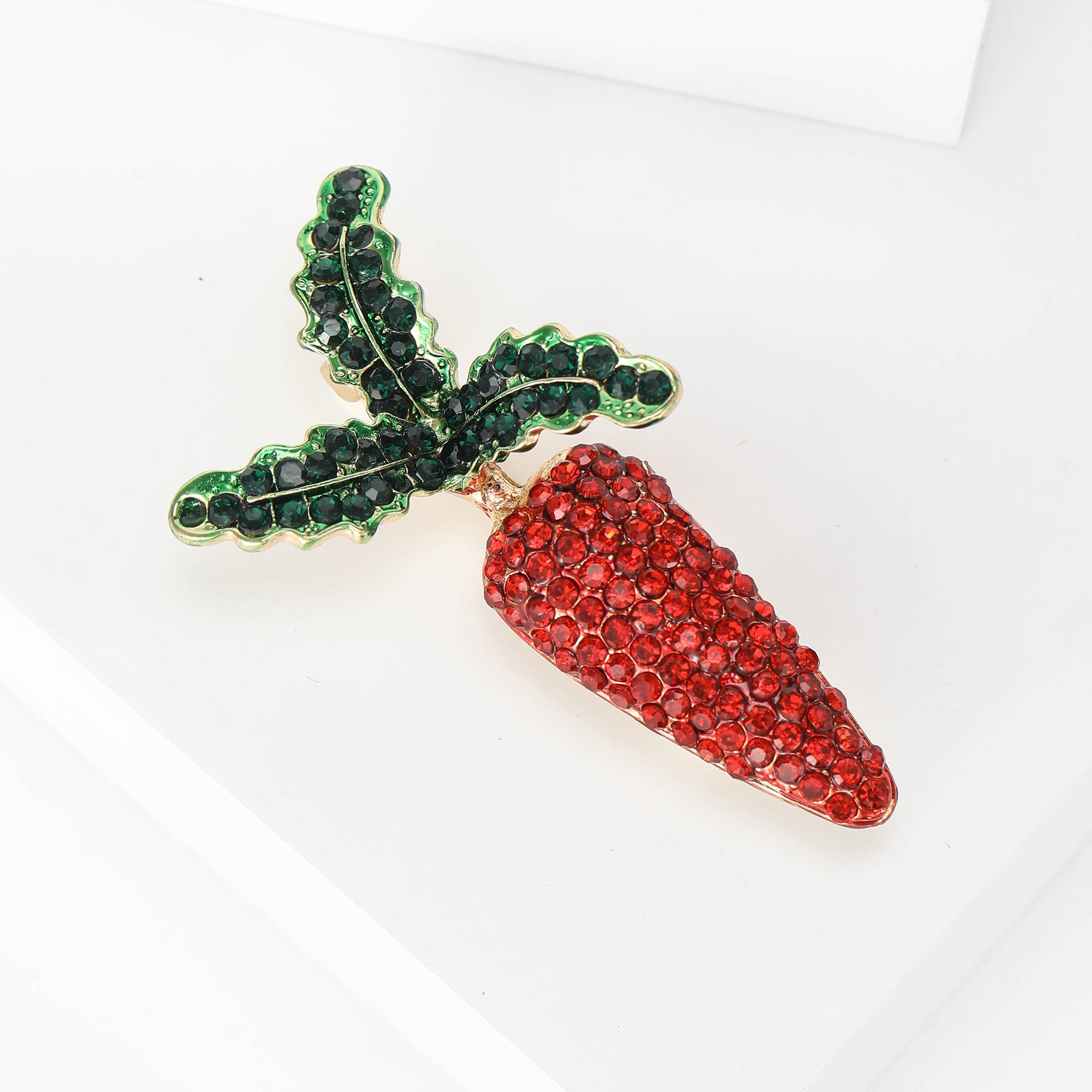 Women's Rhinestone Carrot Brooch Pin with Sparkling Diamond Accents
