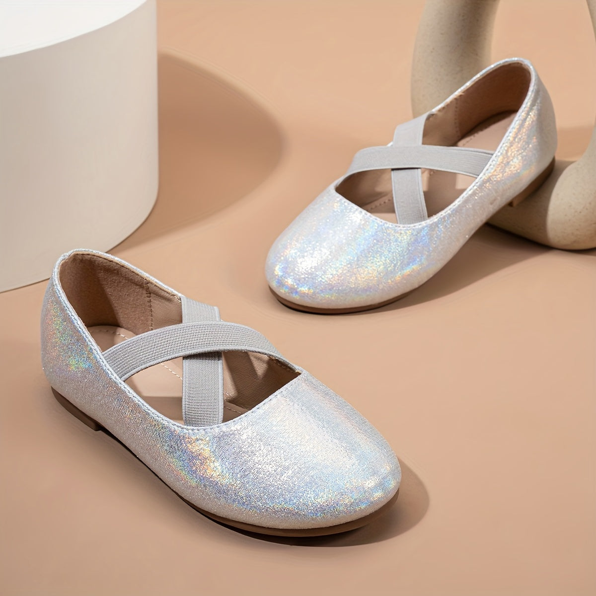 Qizlar uchun elastik xoch shaklidagi bog'ichlari bo'lgan balet poyabzallari