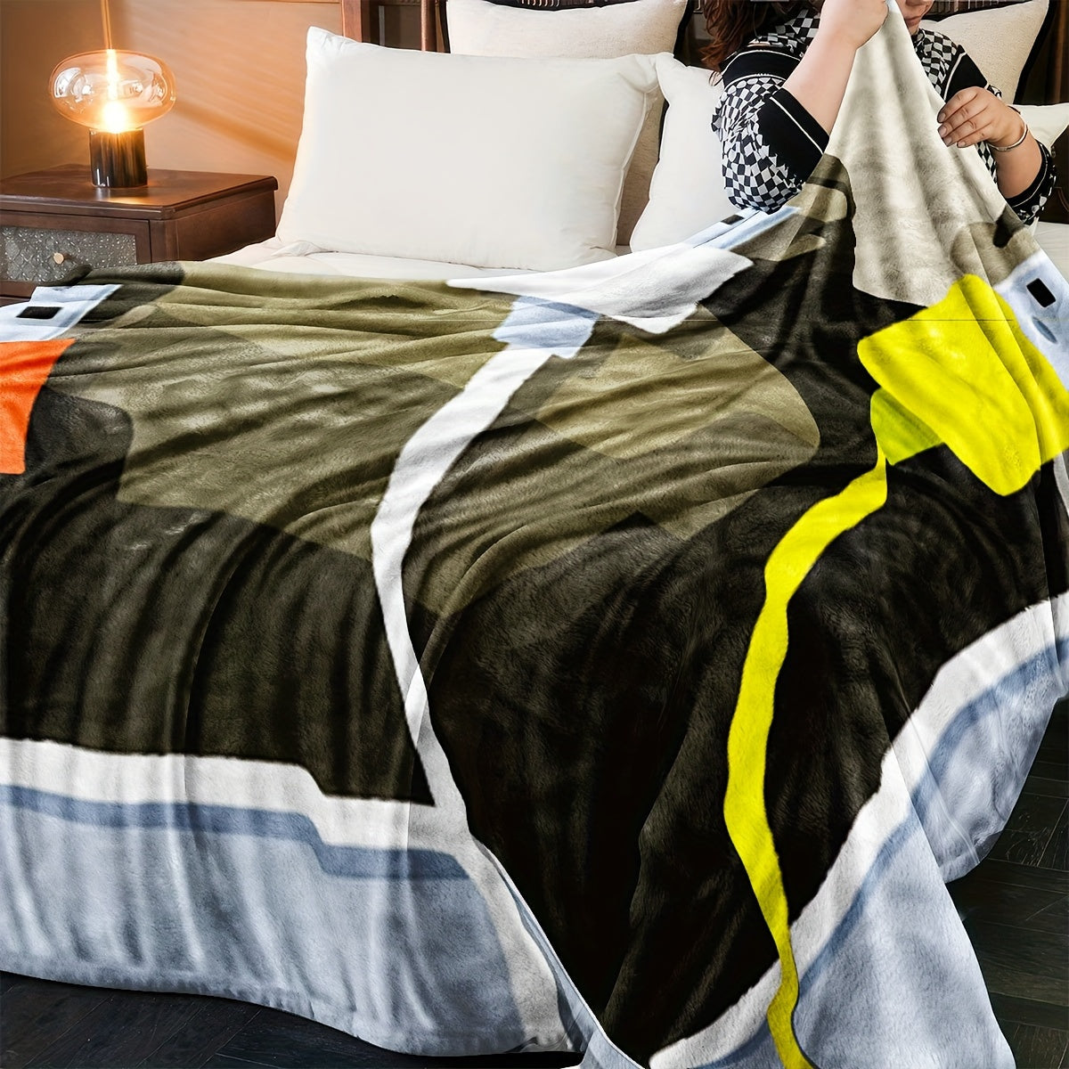 Soft Plush Throw Blanket USB Powered Cozy Warm for Office Living Room Bedroom