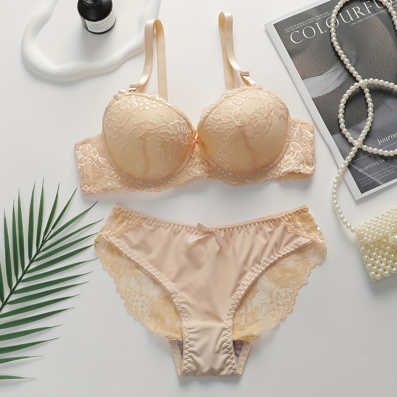 Dantelli Push-Up Brassoy va Thong To'plami - Ultra-Inch, Qoltiq Qo'llab-quvvatlash, Ko'rinmaydigan Naylon Aralashmasi