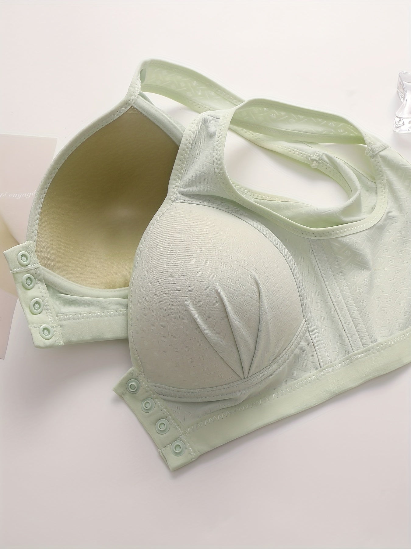 Women's Wireless Push Up Bra with Front Buckle, Breathable and Comfortable Lingerie