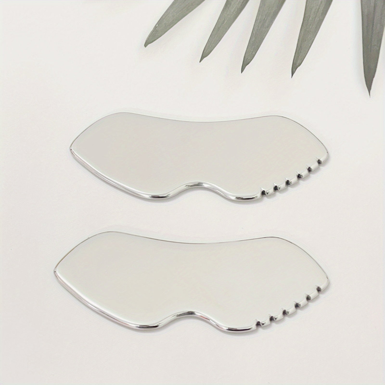 Stainless Steel Gua Sha Board with Teeth Fascia Knife Facial Massage Tool