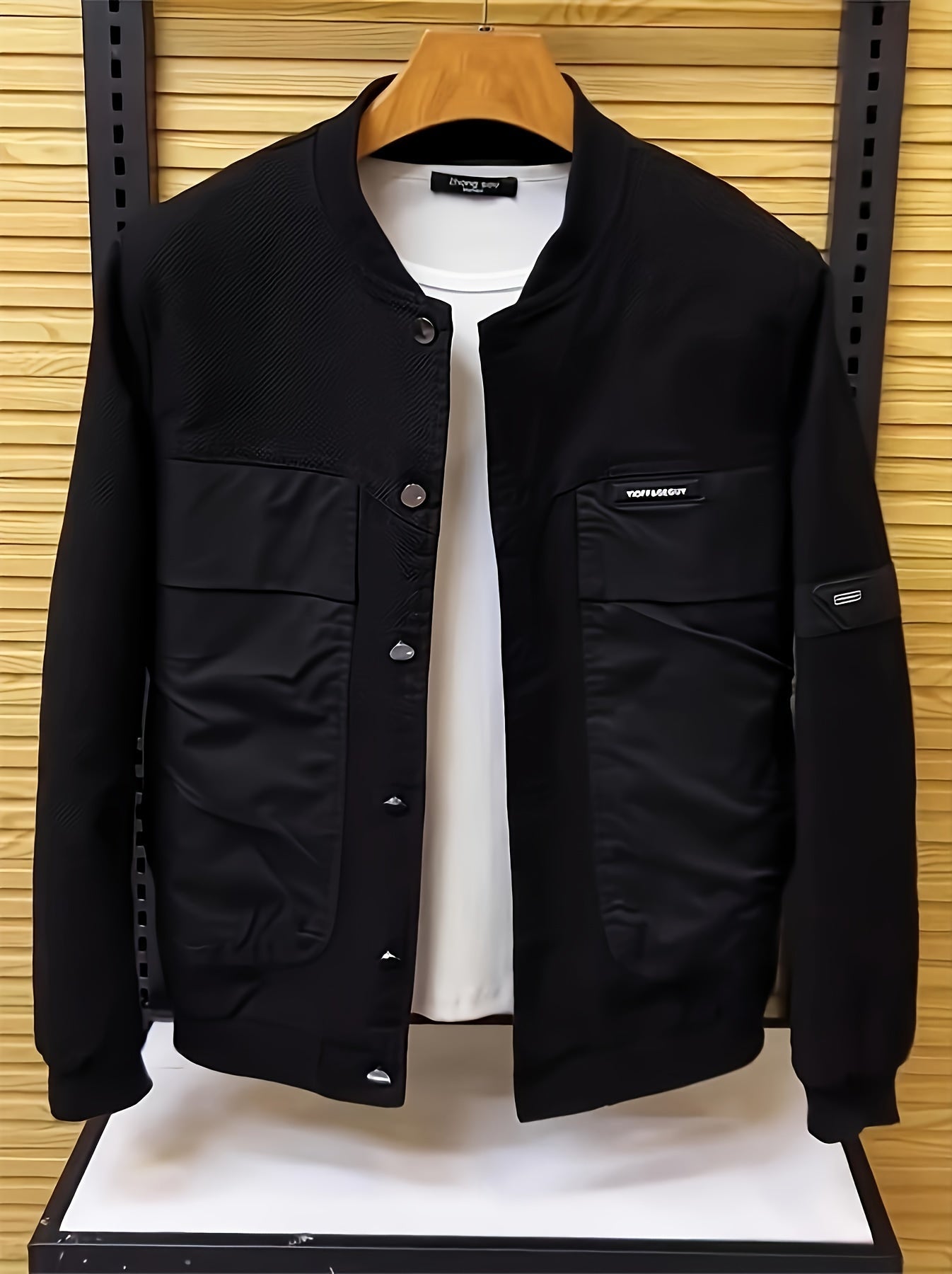 Chaqueta cortaviento casual para hombre de color sólido con cuello de béisbol y bolsillos para primavera y otoño al aire libre