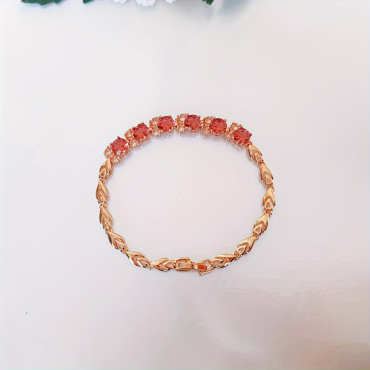 Toʻylar, partiylar va kundalik kiyimlar uchun rang oʻzgartiruvchi sintetik sultonit diaspor barmoqboshqasi