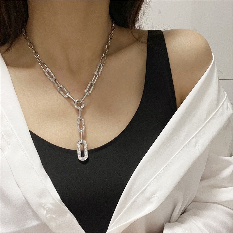 Women’s Y-Shaped Chain Necklace with Cubic Zirconia Geometric Pendant for Daily and Party Wear