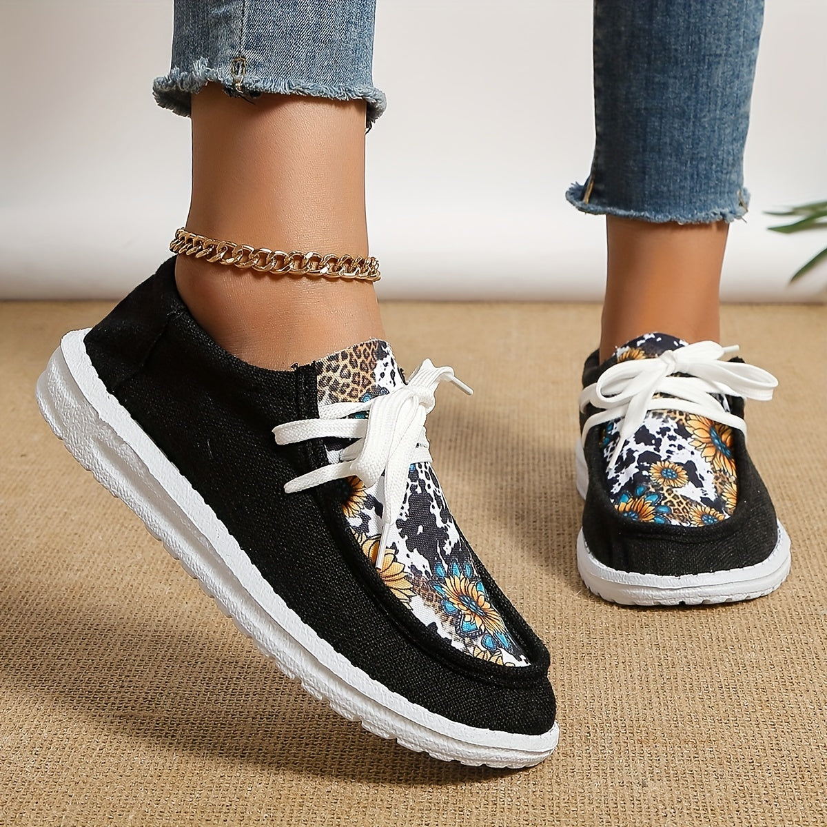 Women's Canvas Flat Sneakers Casual Low Top Loafers Lightweight Shoes