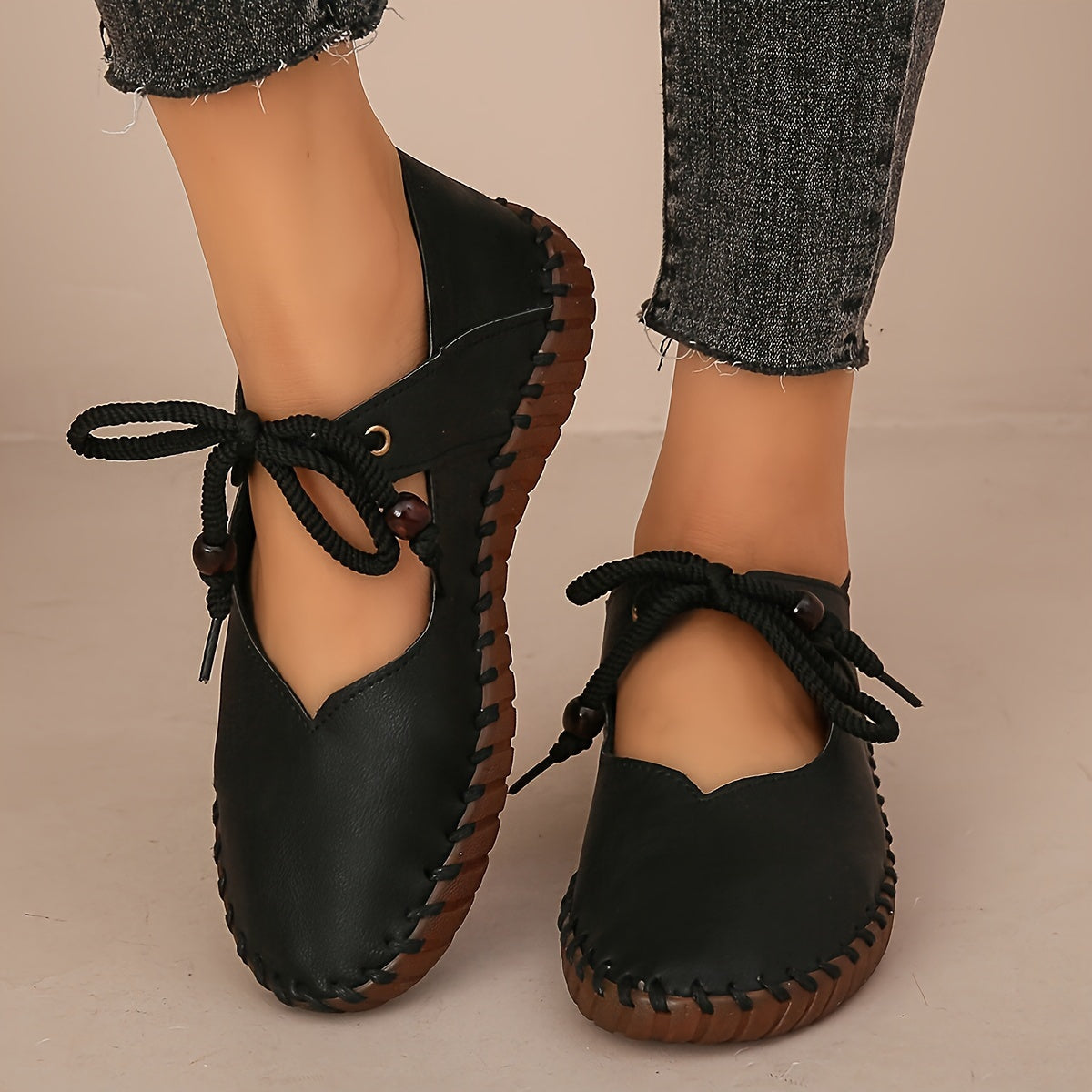 Women's Lace-Up Mary Janes Soft Cover Black White All-Season Flats