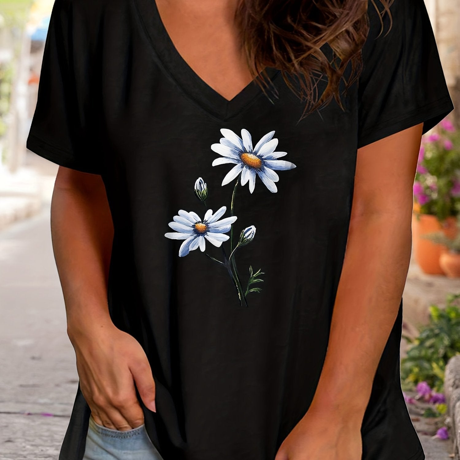 Camiseta de manga corta con escote en V y estampado floral para tallas grandes