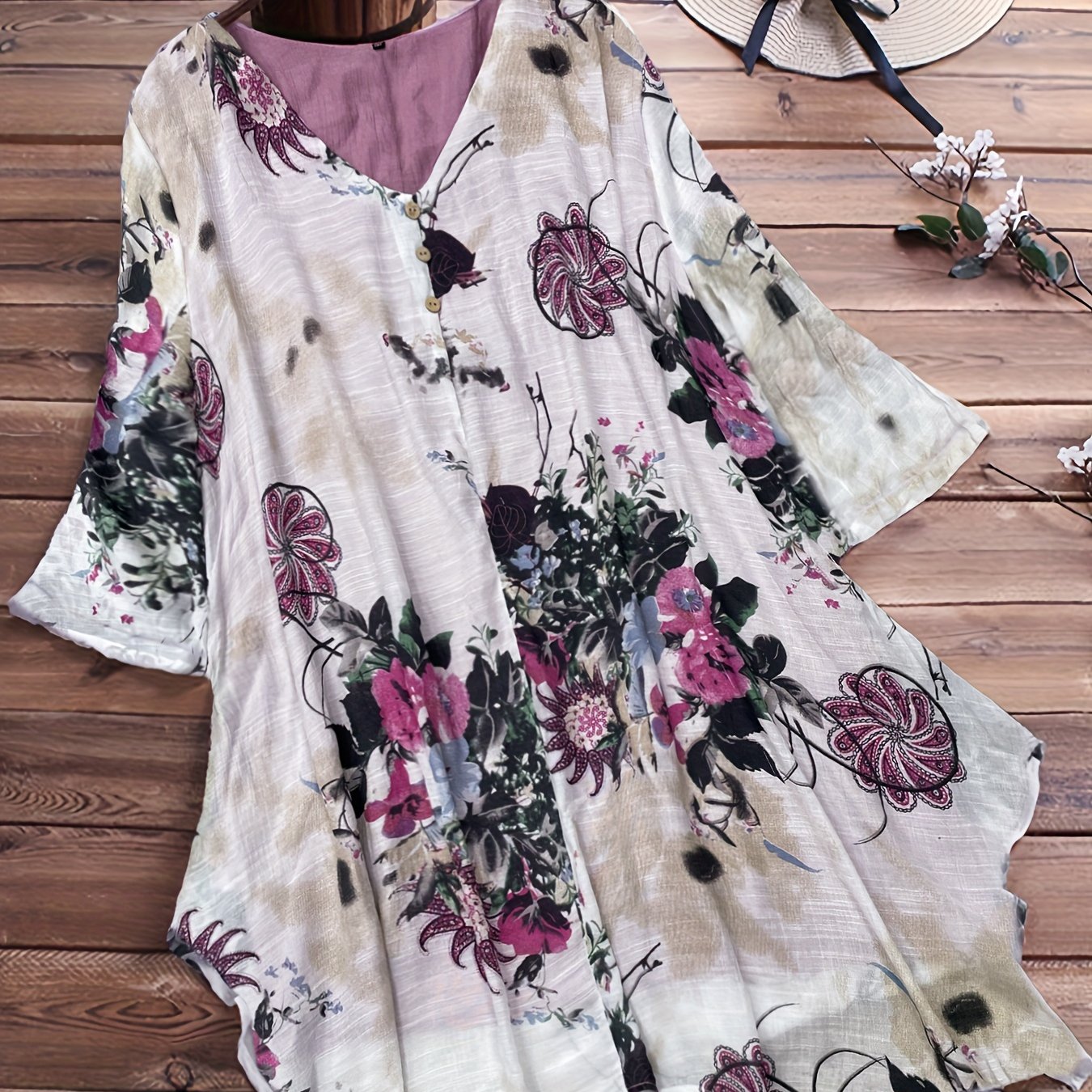 Women's Plus Size Casual Floral V-Neck Top with Short Sleeves and Asymmetrical Hem