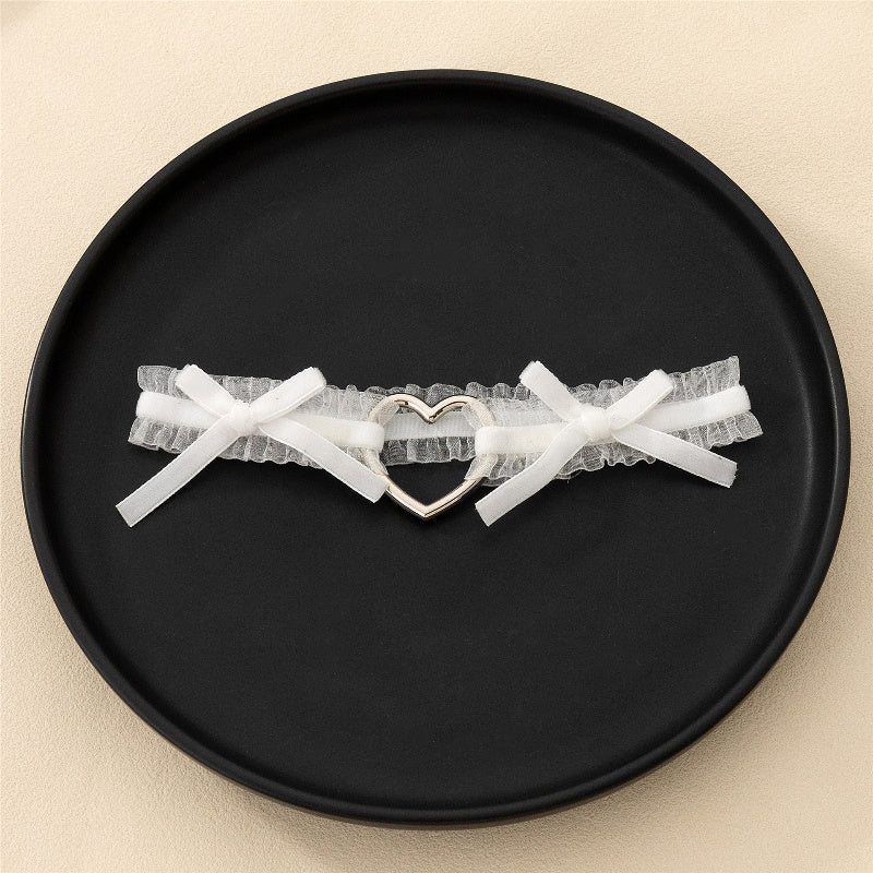 Black Lace Thigh Ring with Heart Pendant and Pink Bow for Women Elastic Leg Jewelry