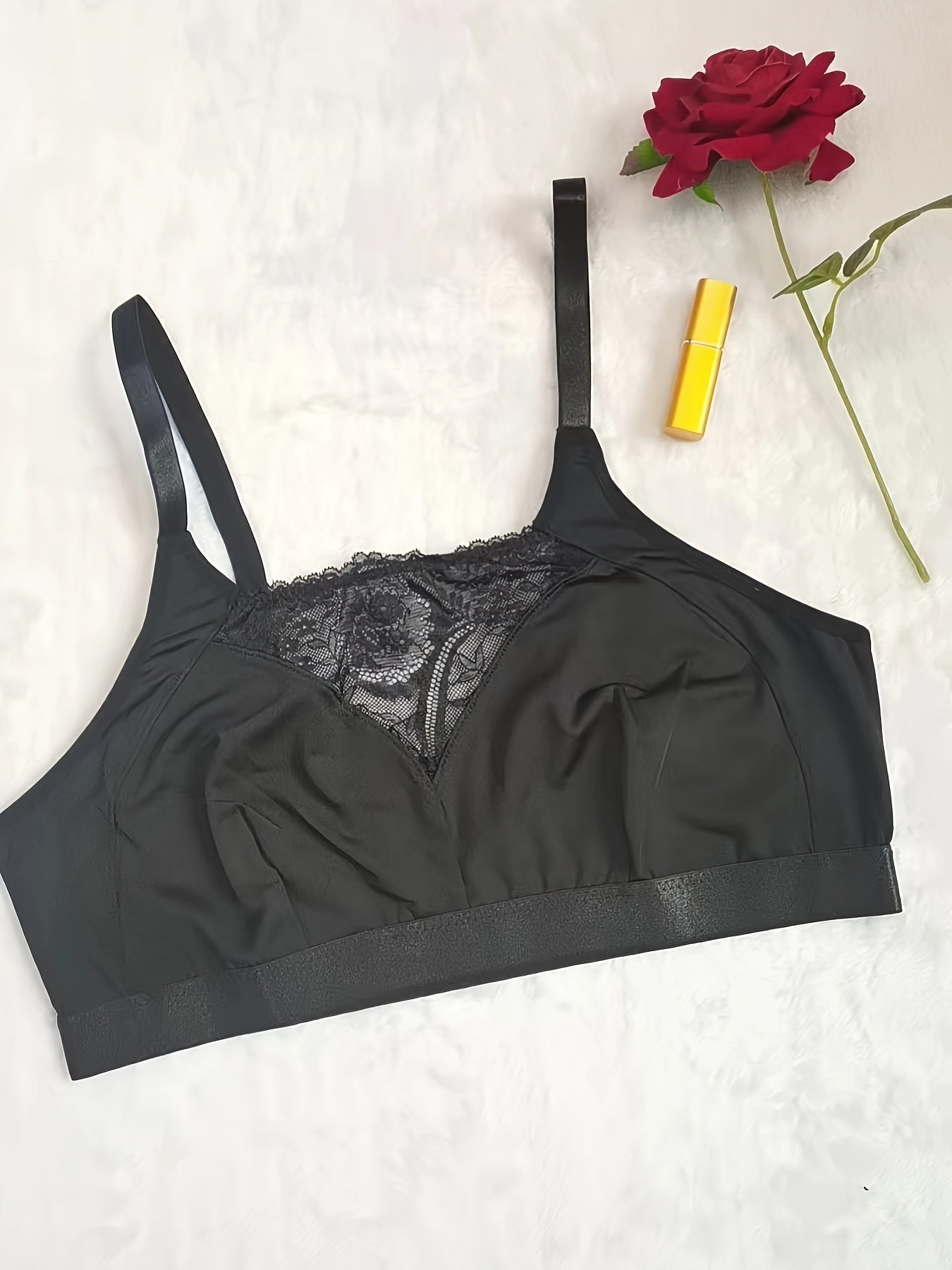 Plus Size Women's Contrast Lace Non Padded Full Coverage Bralette