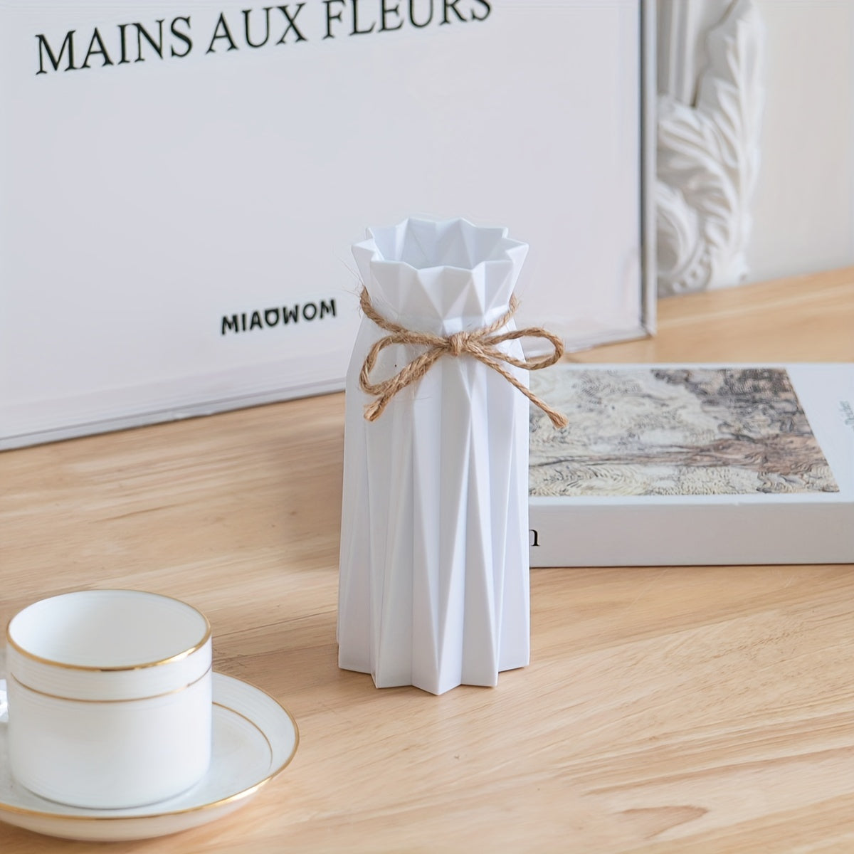 White Plastic Origami Vase 17.5cm Imitation Porcelain Tabletop Decor with Twine