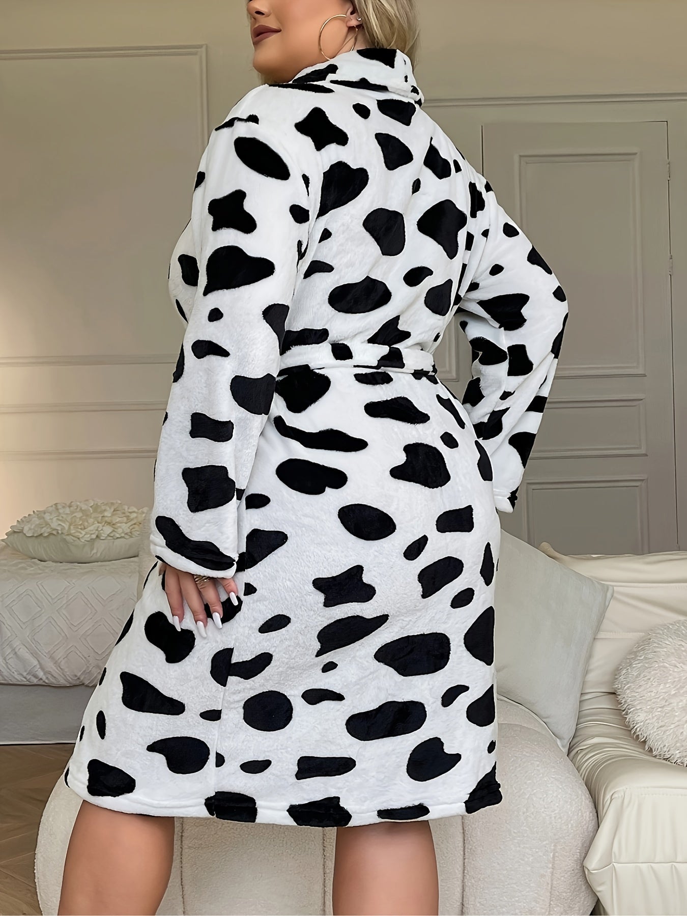 Women's Plus Size Cow Print Flannel Nightgown Long Sleeve Lounge Robe