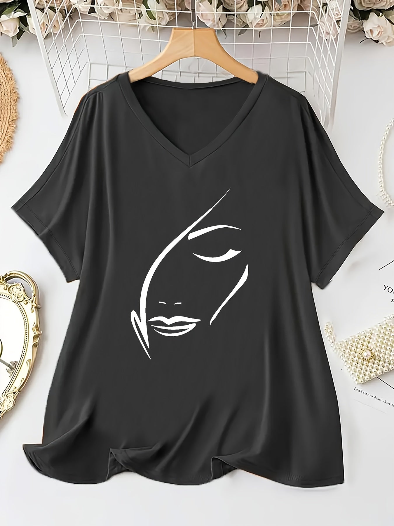 Plus Size Women's V-Neck Batwing Sleeve T-Shirt Casual Loose Fit All-Season