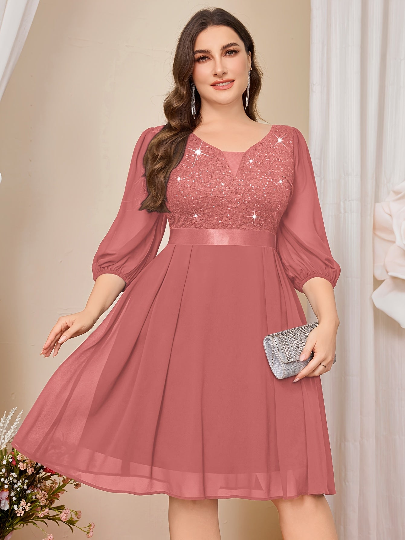 Vestido de mujer de talla grande con mangas farol y detalles de lentejuelas en escote en V