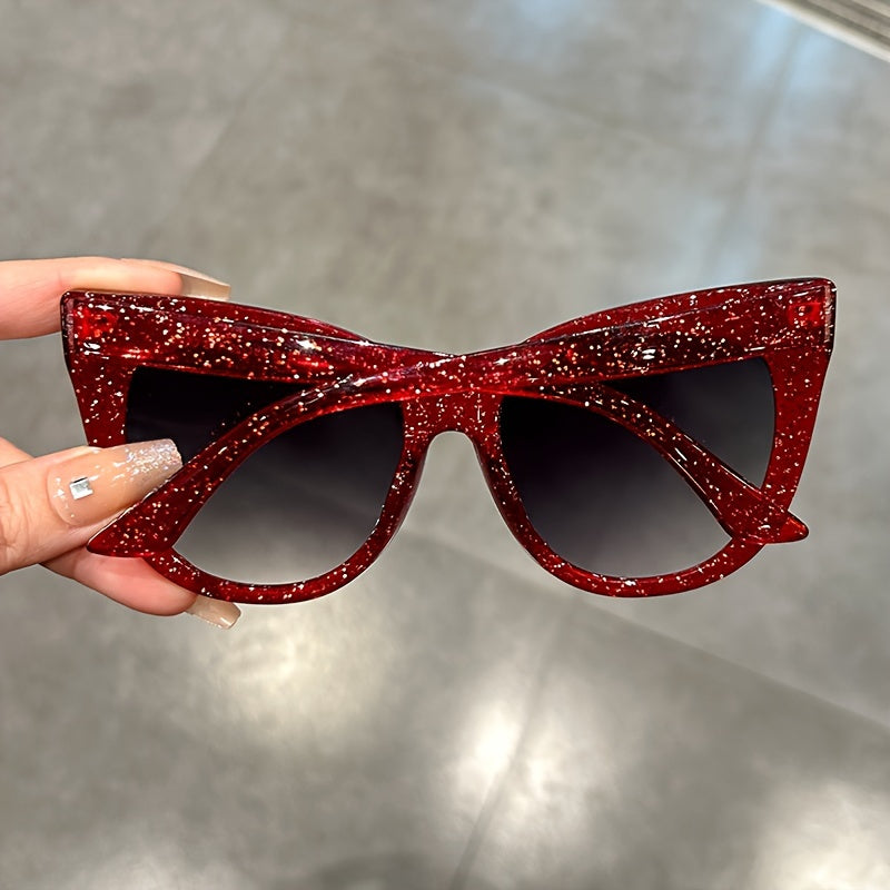 Women’s Leopard Pattern Gradient Lens Sun Shades Large Cat Eye Frame for Beach and Vacation