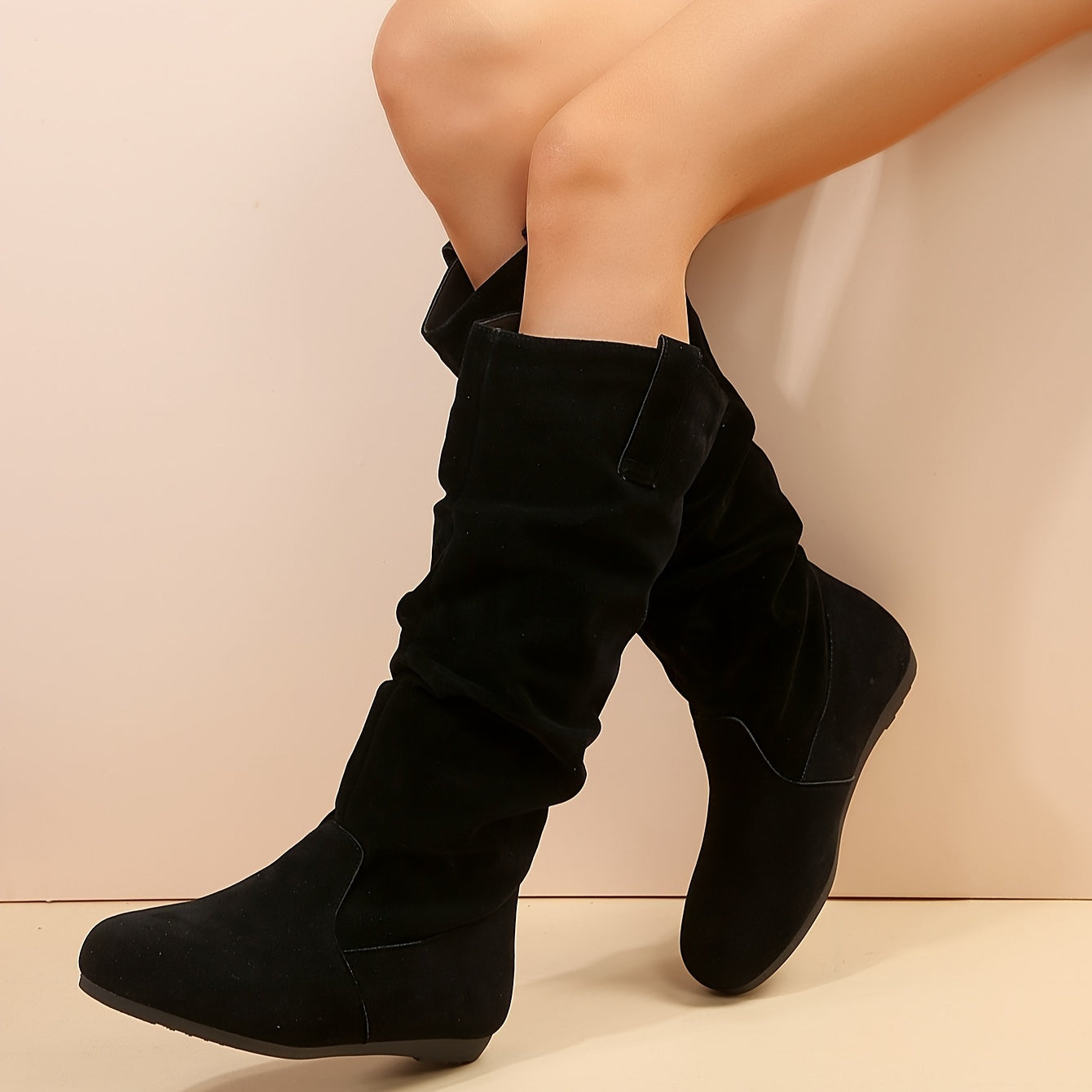 Women's Matte Pleated Flat Round Toe Warm Fashion Boots