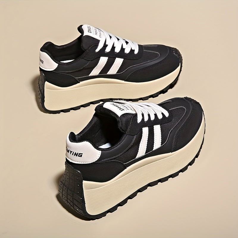 Women's Striped Low Top Athletic Sneakers Lightweight Fabric Upper PVC Sole All-Season
