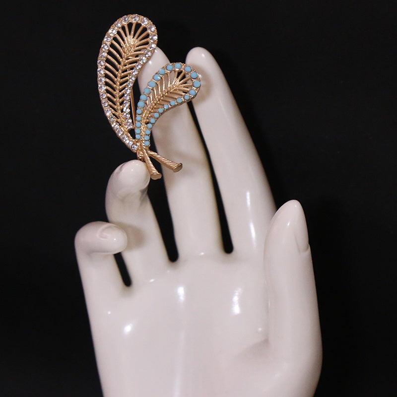 Elegant Feather Brooch Pin for Women Enamel Irregular Shape Fashion Accessory