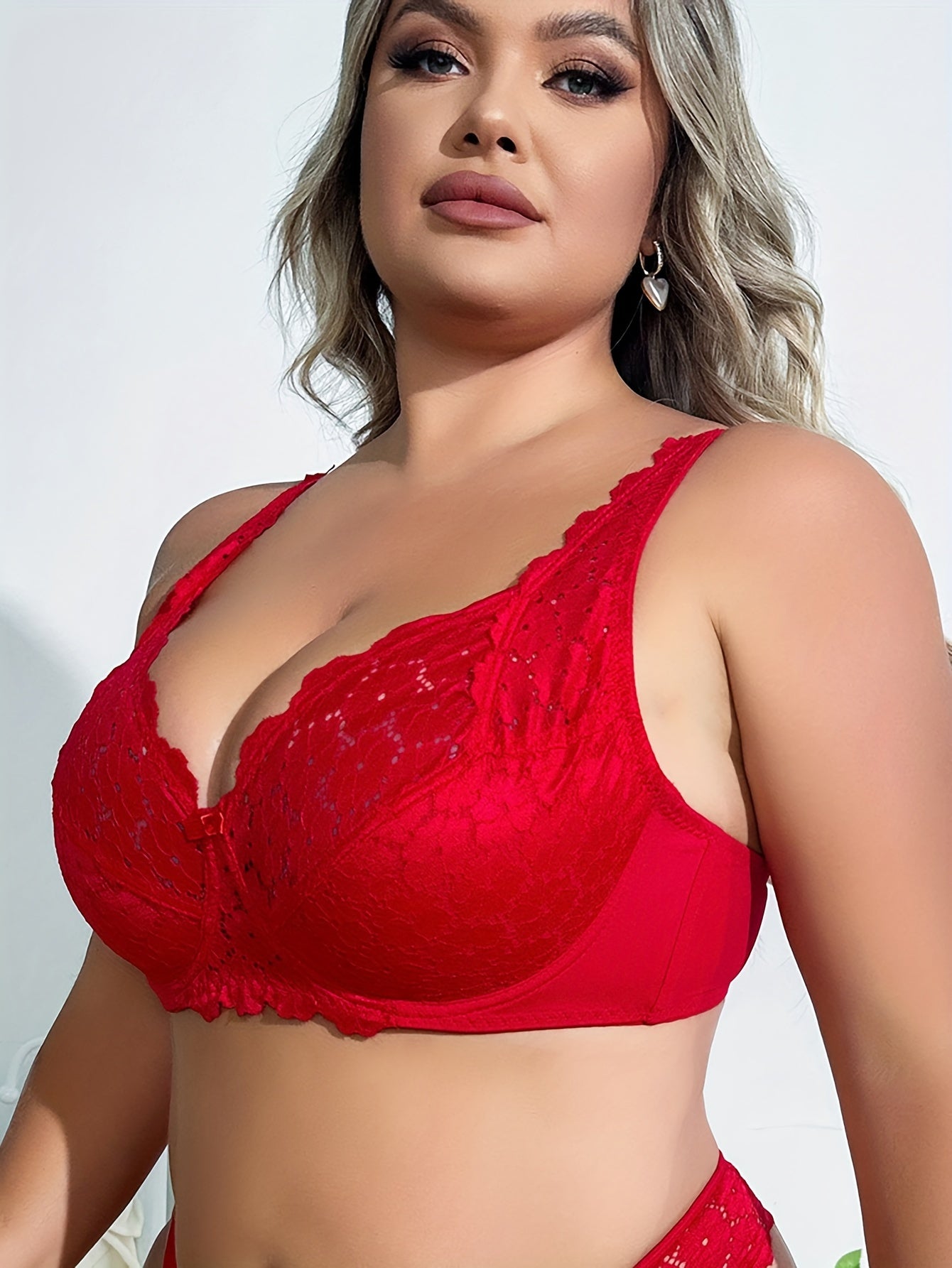 Plus Size Lace Bralette Underwire No Padding Solid Color Contrast Lace Medium Stretch
