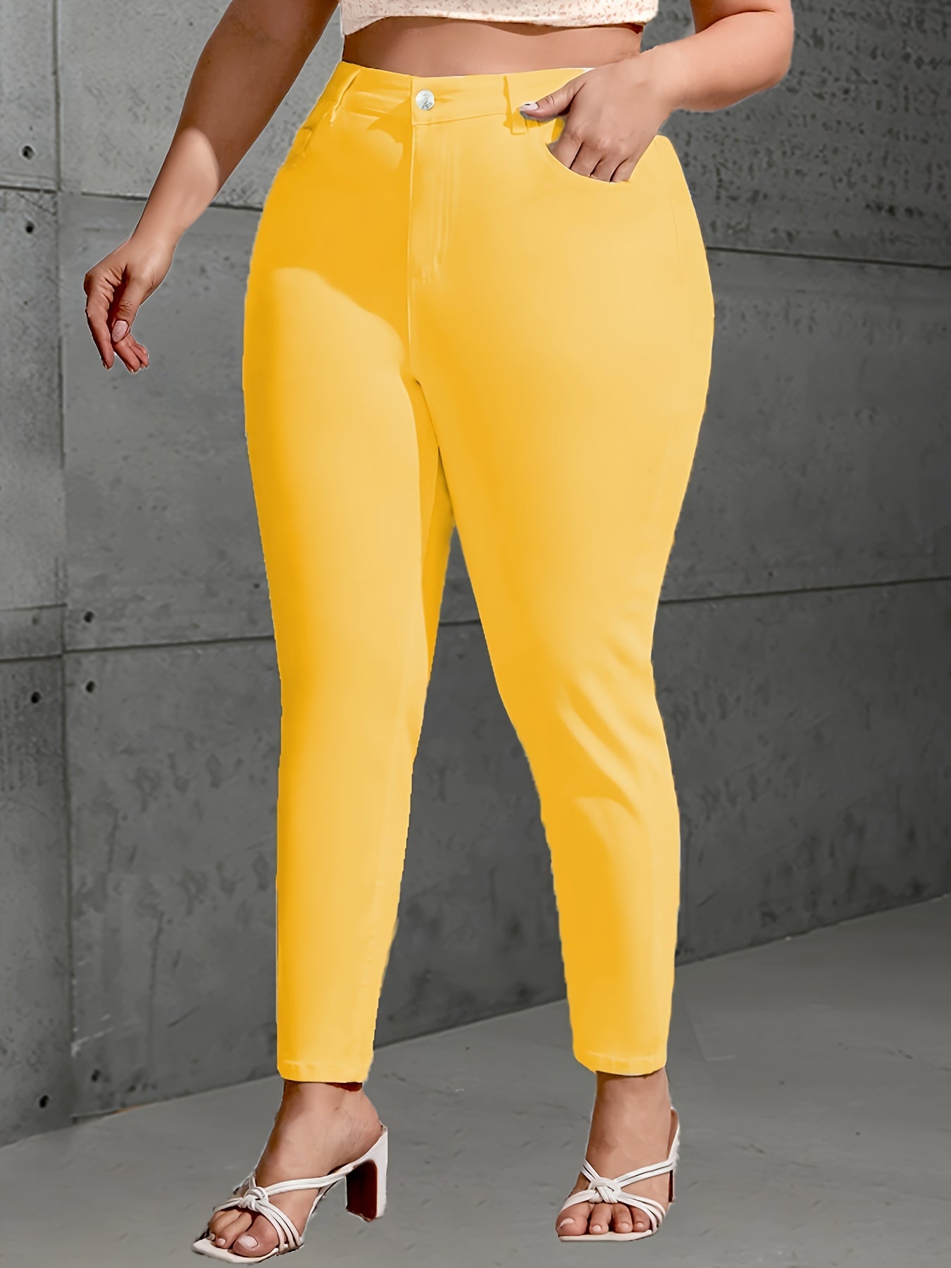 Plus Size Women's Yellow Skinny Fit Stretchy Pastel Denim Pants