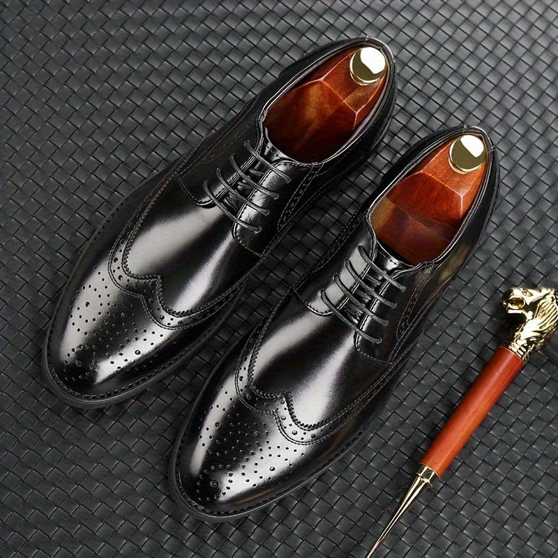 Men's Leather Wingtip Brogue Shoes with Lace-Up Rubber Sole for Formal and Casual Wear