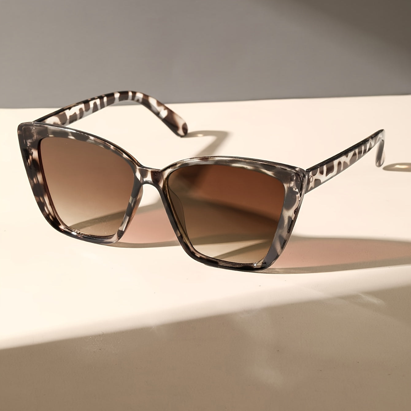 Ayollar uchun kvadrat shaklidagi fotosuratli ko‘zoynaklar 1 yoki 2 juft moda optik ko‘zoynaklar