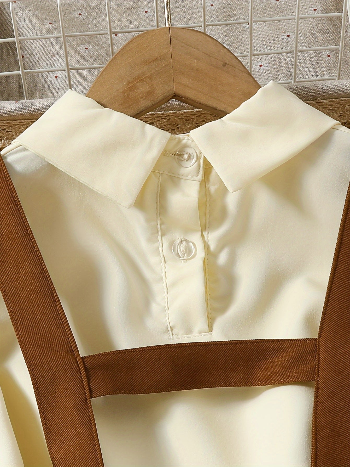 2024 Yangi Qizlar Bahor/Kuz Kiymlari: Zamonaviy Barokko Qirqilgan Kamarli Ko'ylak va Suspender Yubka, Ikki Qismli To'plam.