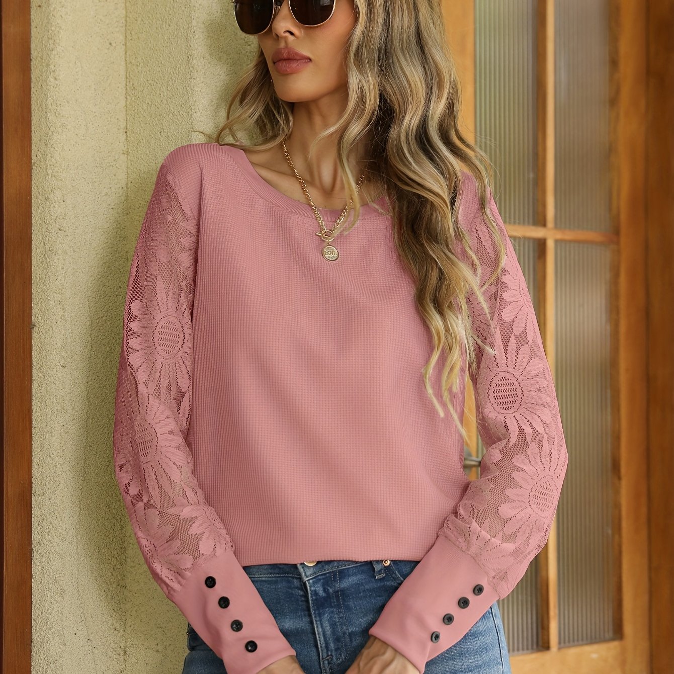 Women's Elegant Lace Spliced Crew Neck T-Shirt for Spring and Fall