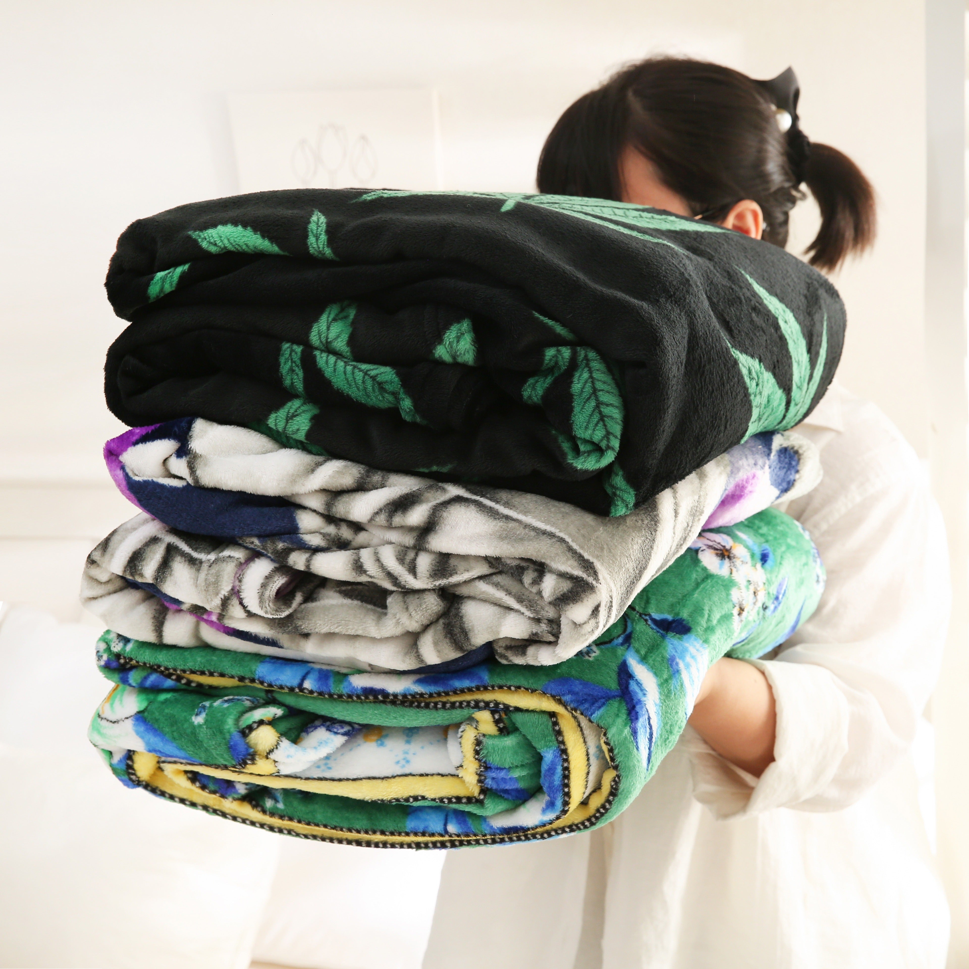 Rustic Style Flannel Blanket with Marijuana Leaf Print for Couch Bed and Travel