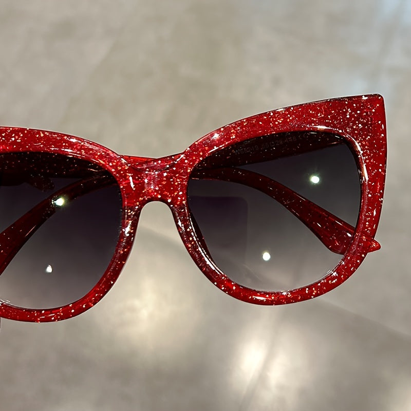 Women’s Leopard Pattern Gradient Lens Sun Shades Large Cat Eye Frame for Beach and Vacation