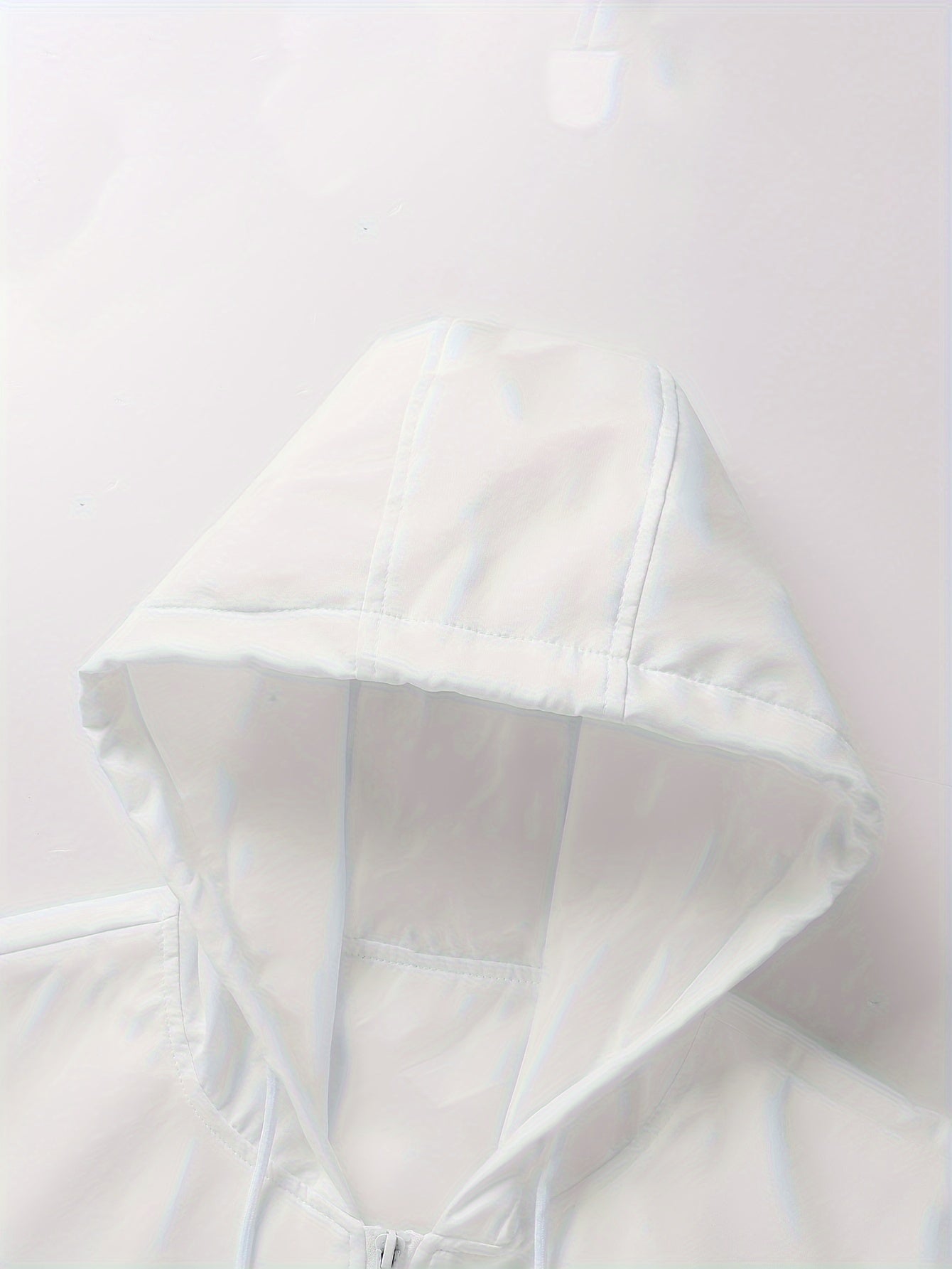 Yoz, kuz va qish mavsumi uchun kapüşonli kurtka, shortlar va shimlardan iborat erkaklar sport tasodifiy kostyumi, rang blokirovkasi bilan juft uslubida.