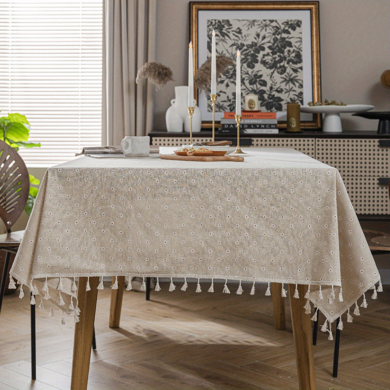 White Chrysanthemum and Beige Linen Print Farmhouse Floral Tablecloth Rectangular Polyester for Kitchen Dining