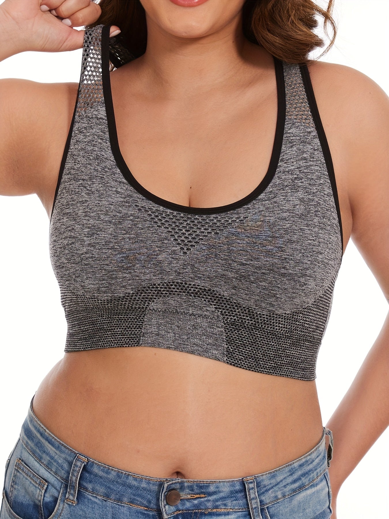 Plus-Size Seamless Yoga Bra Mesh Sports Bra for Running Exercise