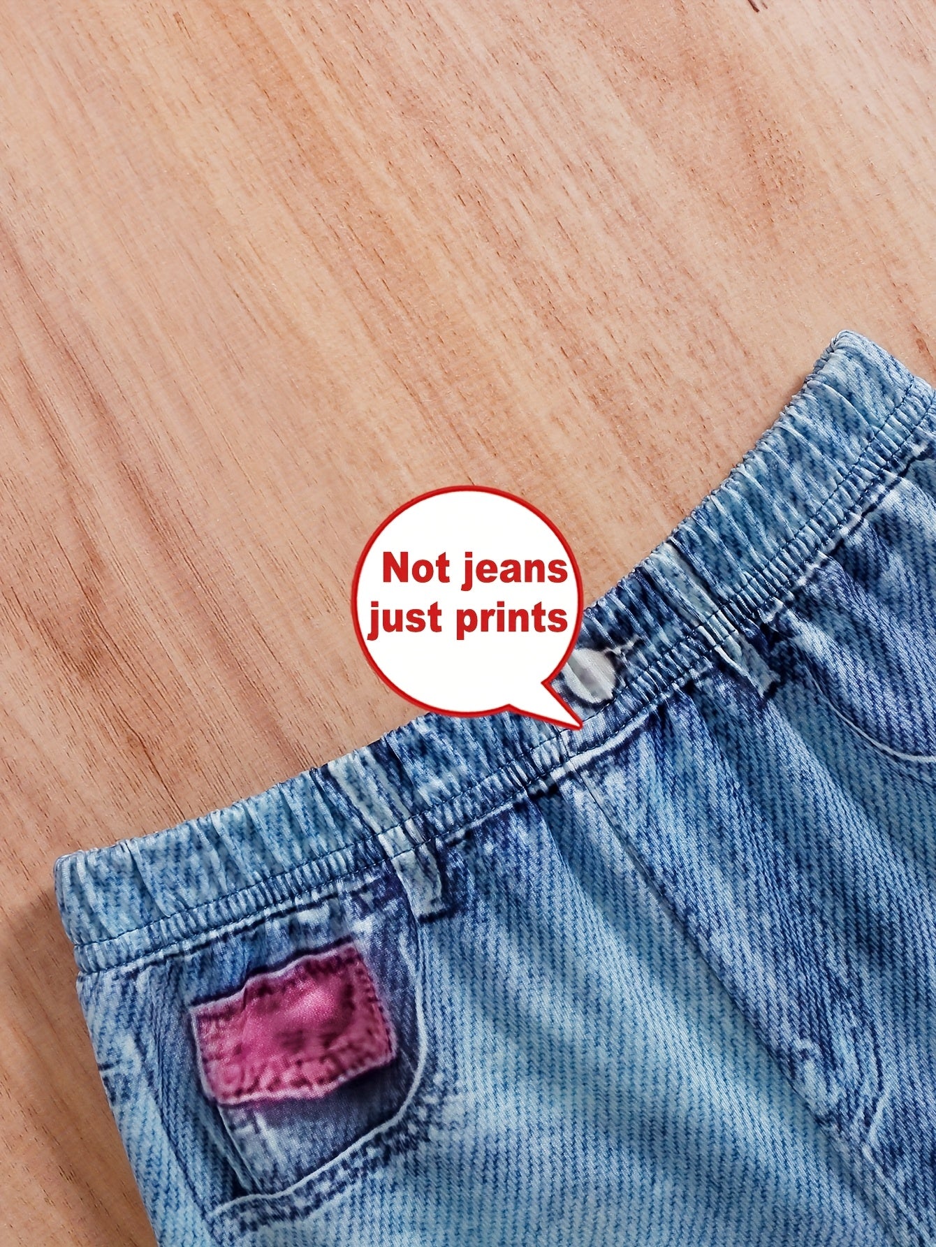 Летний комплект для девочек: топ с коротким рукавом с мультяшным принтом и шорты с графическим дизайном для активного отдыха