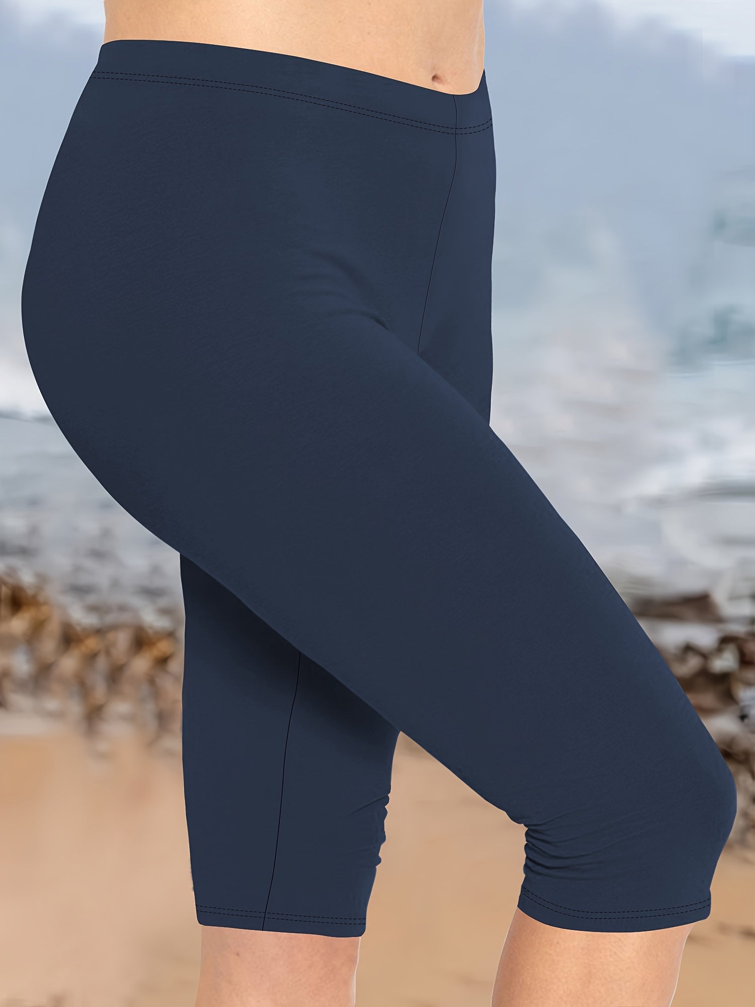 Women's Plus Size High-Waisted Capri Leggings Stretchy Comfort Black