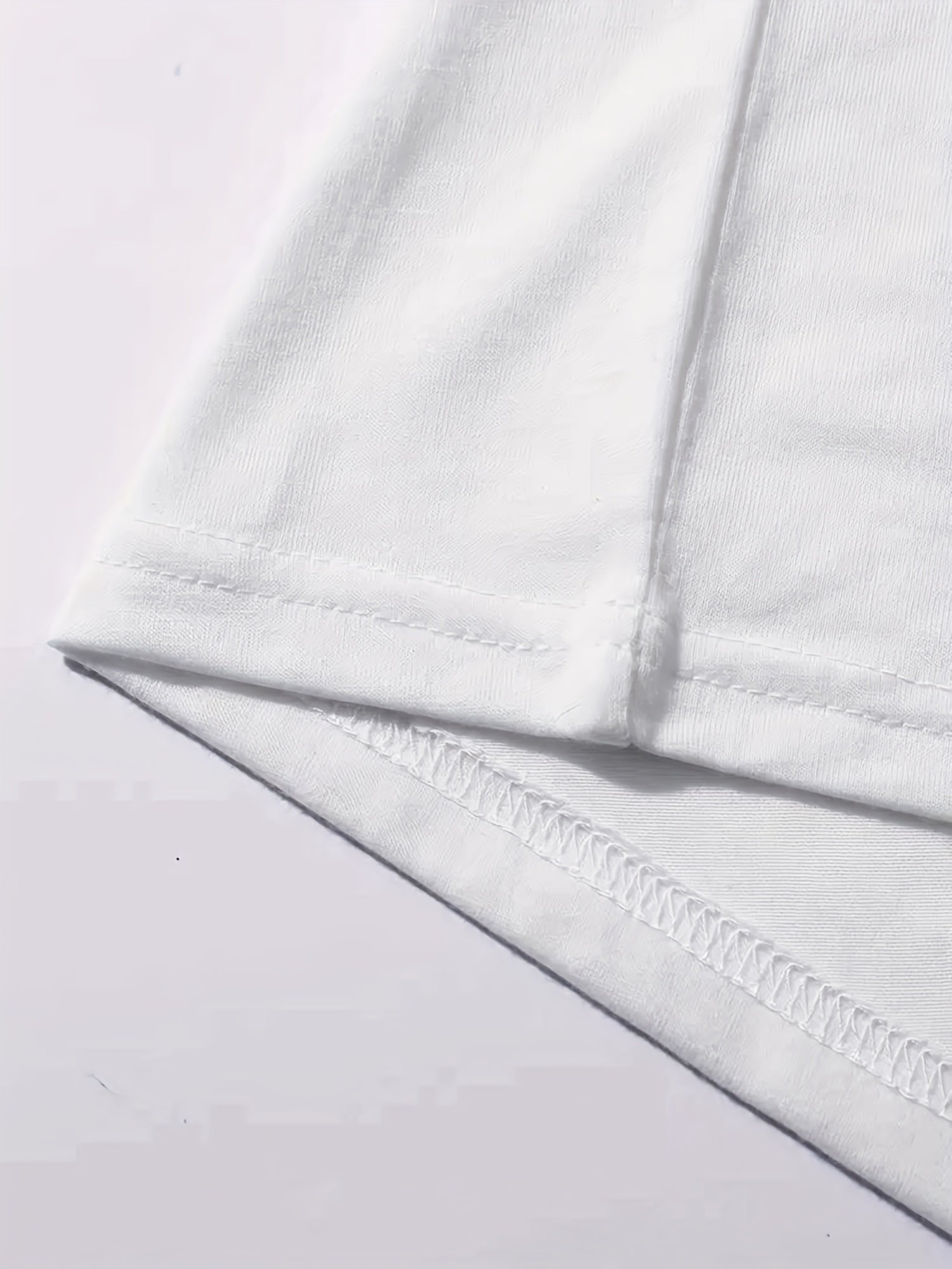 Camiseta de manga corta con escote en V y estampado de loto para mujer de tallas grandes