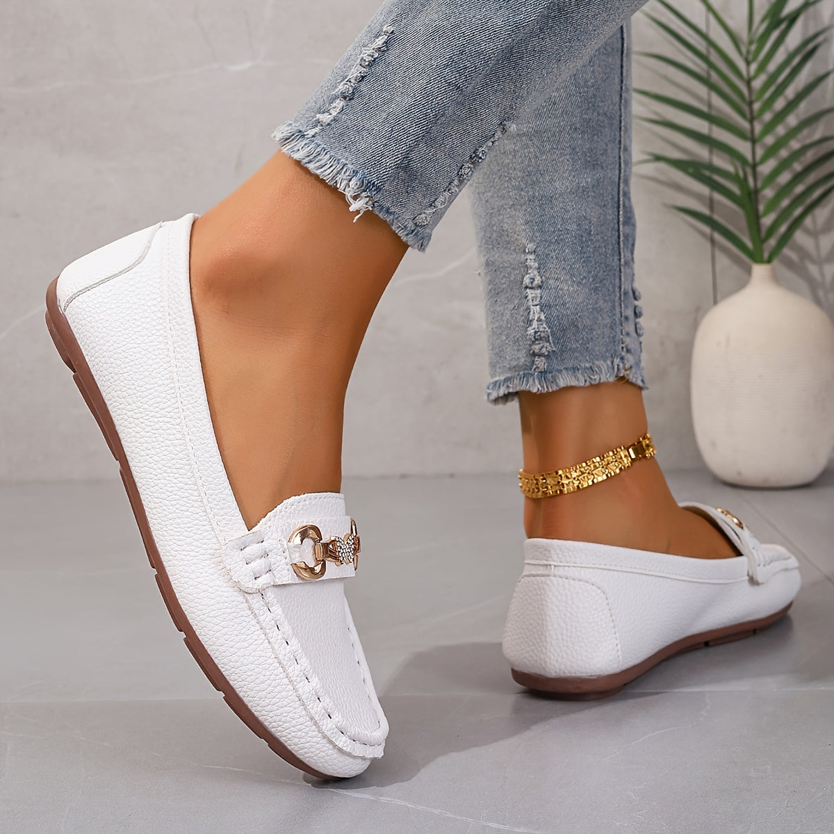 Women's Slip-On Shoes with Butterfly Decoration and Diamond Strap Lightweight All-Season Elegant Man Made Materials
