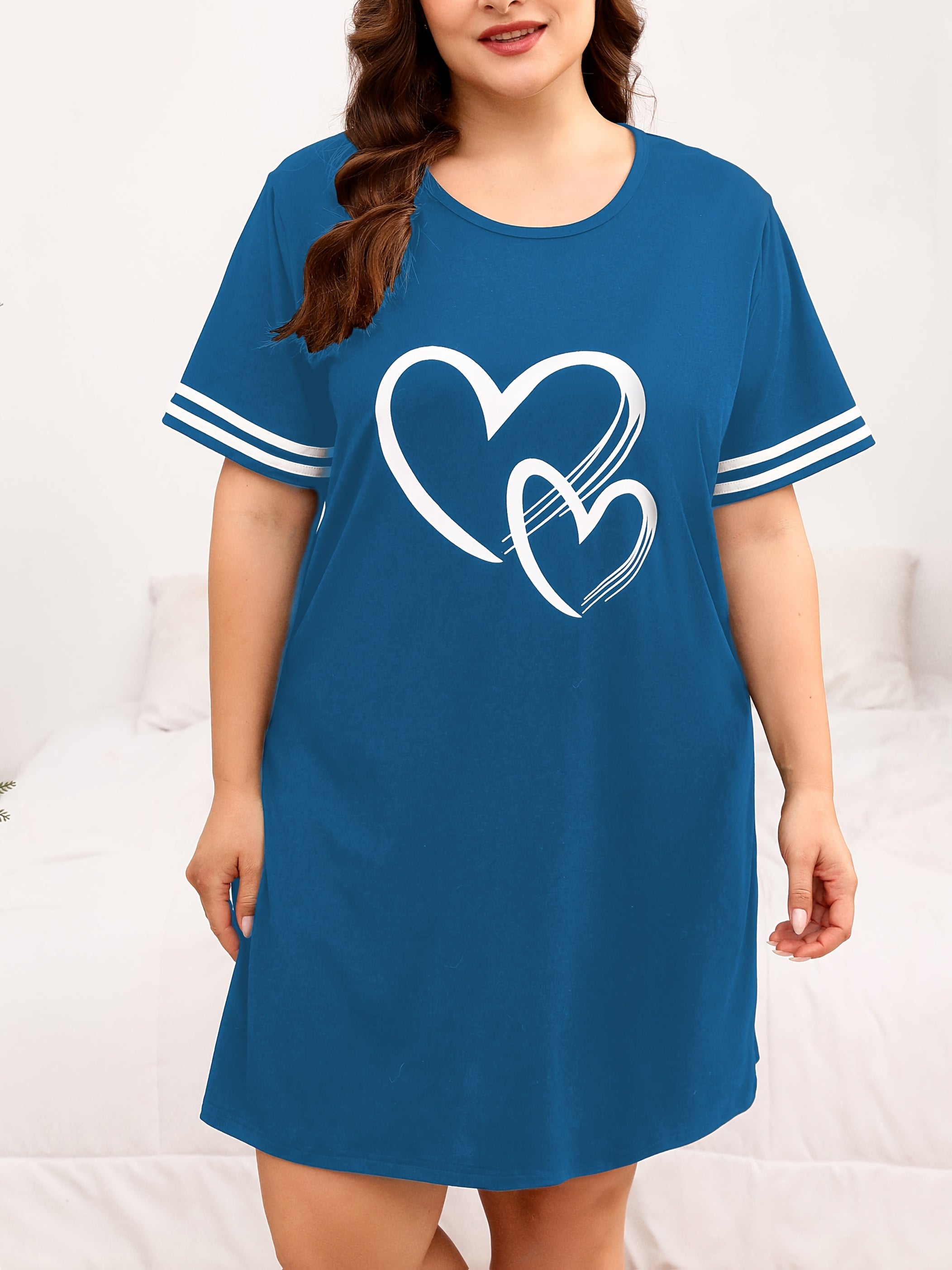 Women's Plus Size Short Sleeve Heart Print Night Gown Polyester Sleepwear