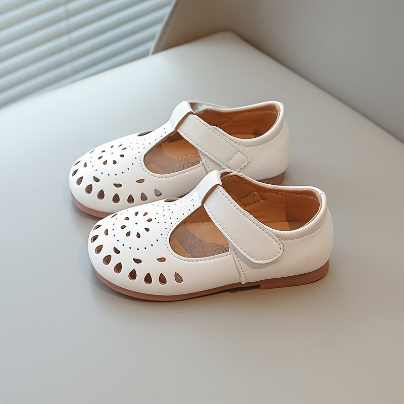 Oq Mary Jane qizlar poyabzallari, partiyalar va norasmiy kiyimlar uchun qopqoq va lenta bilan.