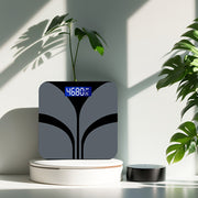 Черные умные весы с ЖК-дисплеем и измерением температуры для использования в ванной