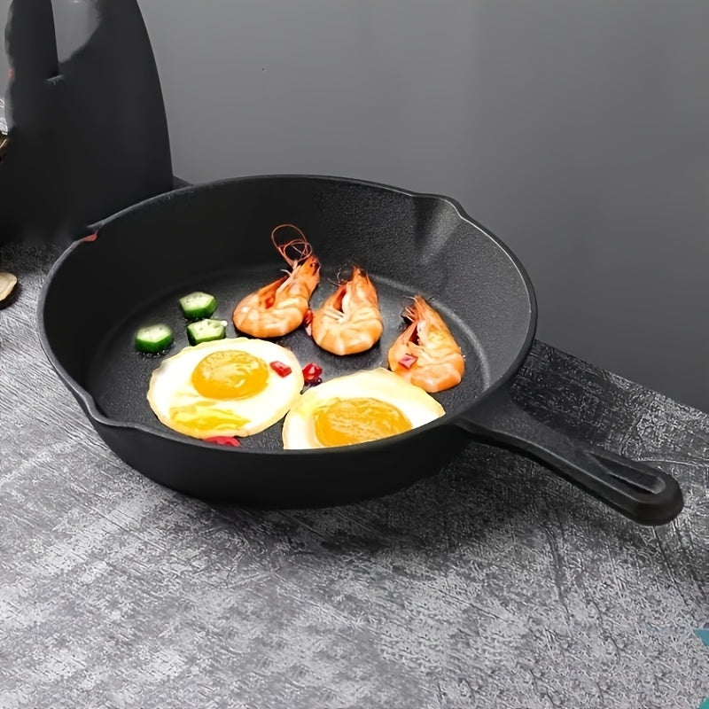 Uchta mustahkam quyma temir qozonlar to'plami, yopishqoq qoplama, tekis pastki va 16 sm, 20 sm va 26 sm o'lchamlari bilan, induksion pechlar uchun mos.