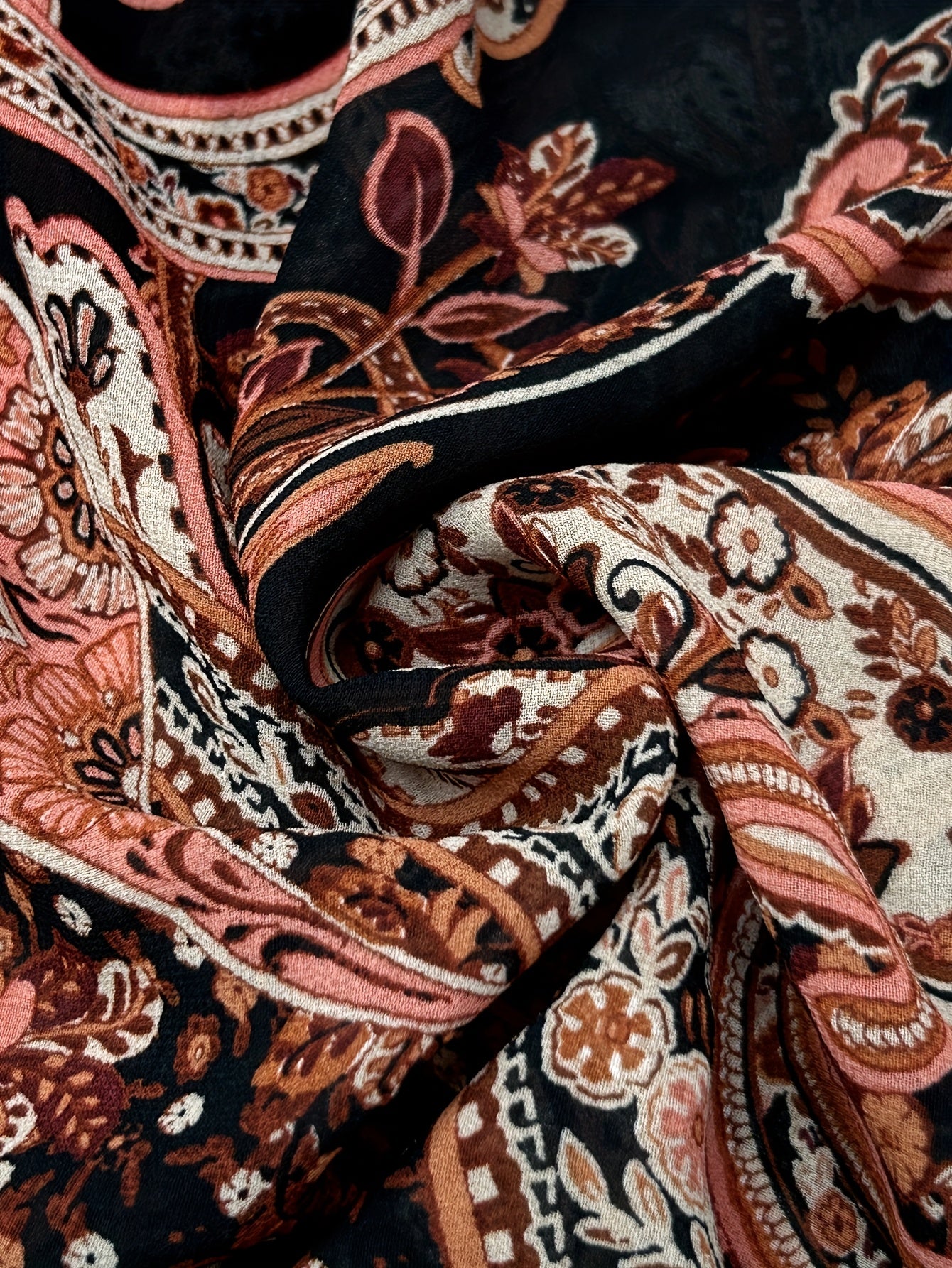 Plus Size Women's Beaded Spaghetti Strapless Top V-Neck Geometric Pattern