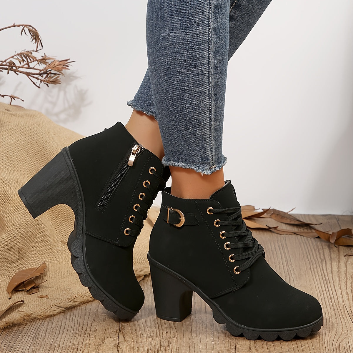 Women's Chunky Heeled Ankle Boots Solid Color Lace Up Side Zipper Retro Short Boots