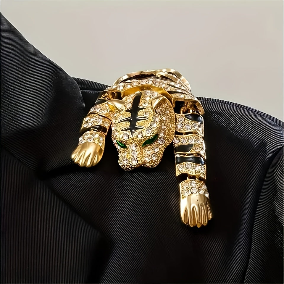 Vintage Tiger Design Brooch with Movable Joints and Exaggerated Diamonds